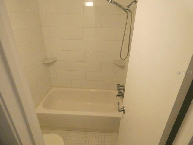 4908 38TH WAY S 303, St Petersburg, FL 33711
