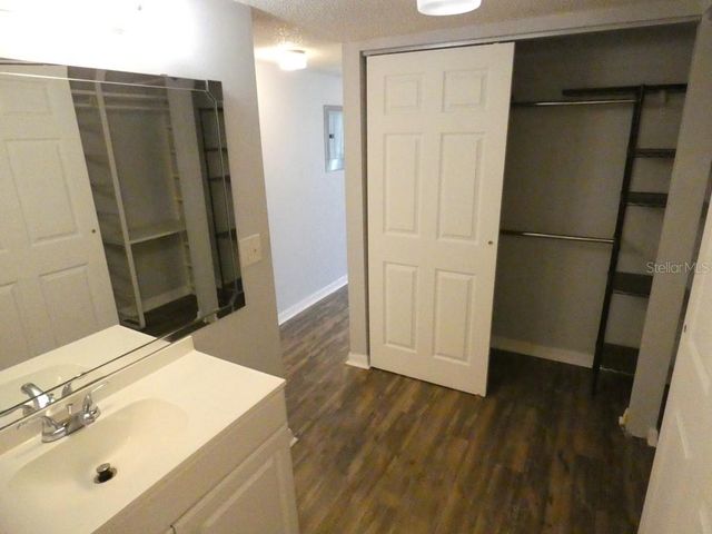 4908 38TH WAY S 303, St Petersburg, FL 33711