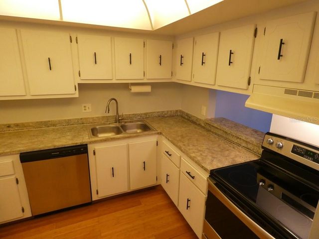 4908 38TH WAY S 303, St Petersburg, FL 33711