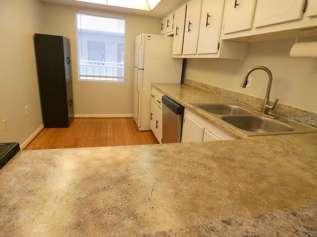4908 38TH WAY S 303, St Petersburg, FL 33711