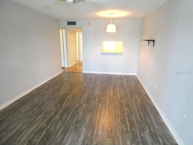 4908 38TH WAY S 303, St Petersburg, FL 33711