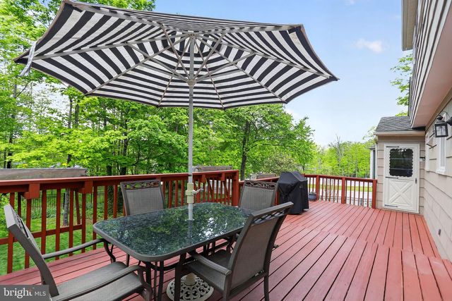 813 MOCKINGBIRD LN, Norristown, PA 19403