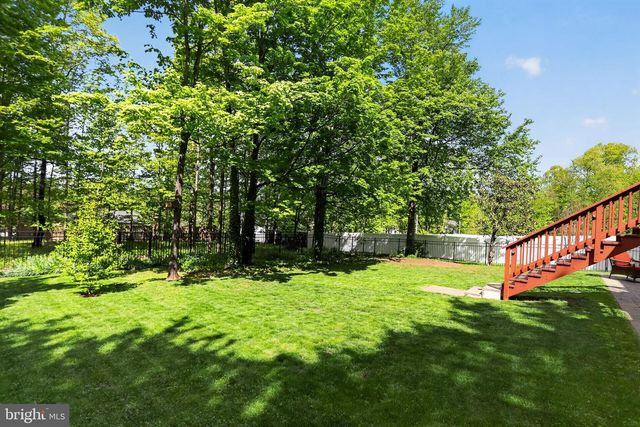 813 MOCKINGBIRD LN, Norristown, PA 19403