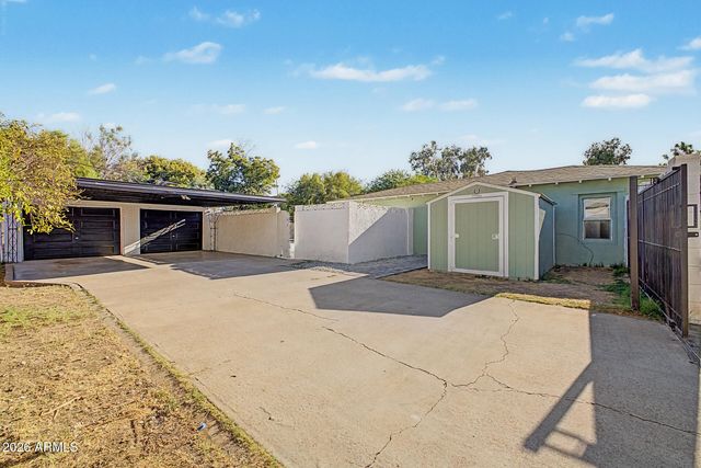 2213 E Windsor Avenue, Phoenix, AZ 85006