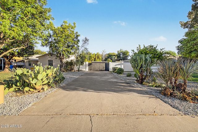 2213 E Windsor Avenue, Phoenix, AZ 85006