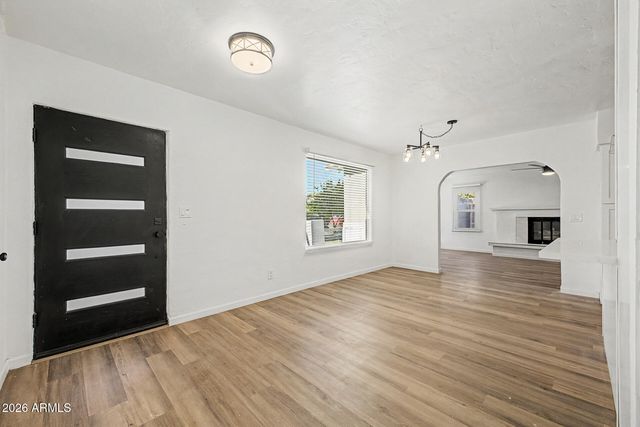 2213 E Windsor Avenue, Phoenix, AZ 85006