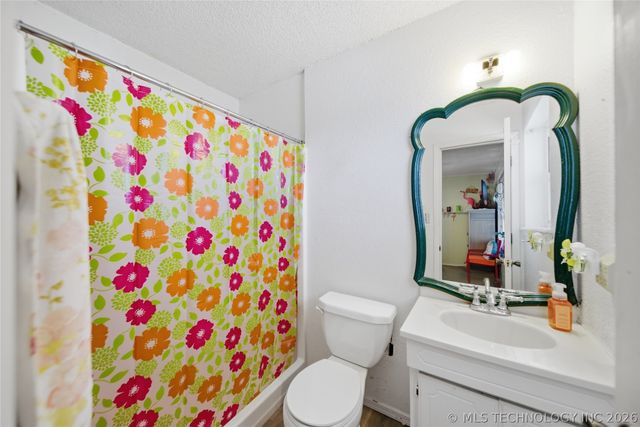 13653 Hickory Place, Glenpool, OK 74033