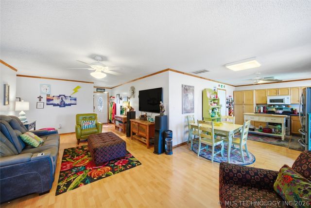 13653 Hickory Place, Glenpool, OK 74033