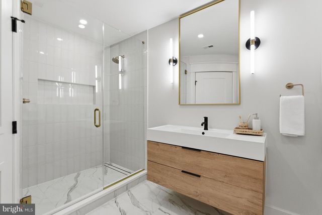 1816 BELMONT RD NW, Washington, DC 20009