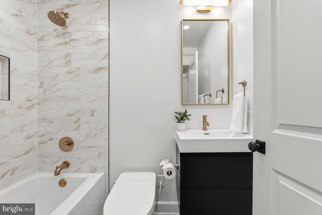 1816 BELMONT RD NW, Washington, DC 20009