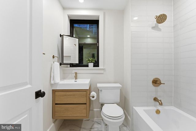 1816 BELMONT RD NW, Washington, DC 20009