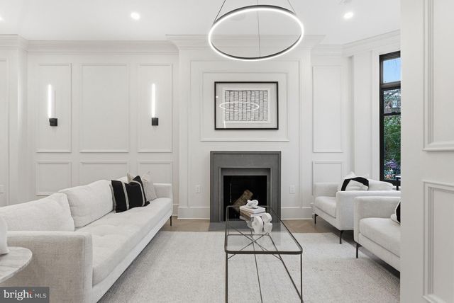 1816 BELMONT RD NW, Washington, DC 20009