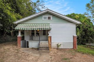 2601 S 19th Street, St Joseph, MO 64503