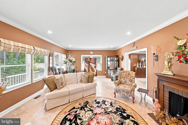 218 MAXWELL AVE., East Windsor, NJ 08520