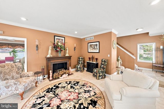 218 MAXWELL AVE., East Windsor, NJ 08520