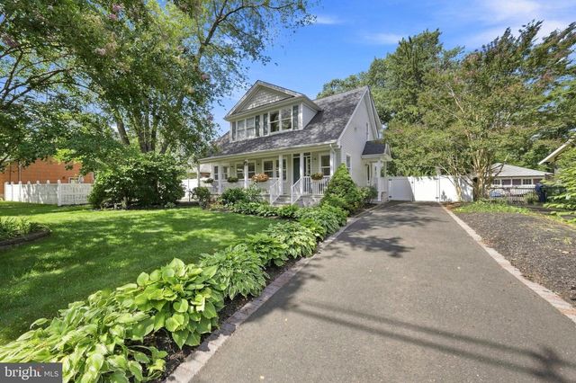 218 MAXWELL AVE., East Windsor, NJ 08520