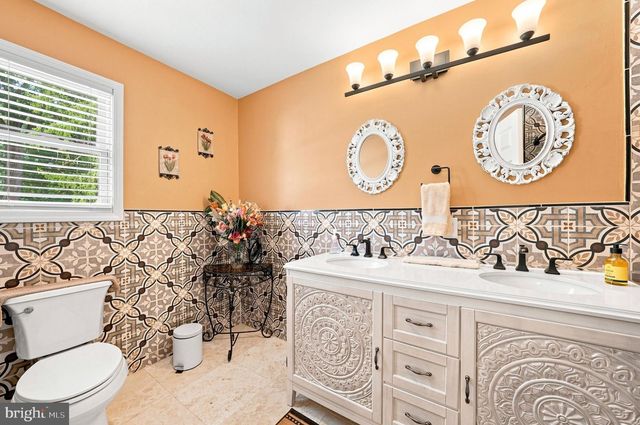 218 MAXWELL AVE., East Windsor, NJ 08520