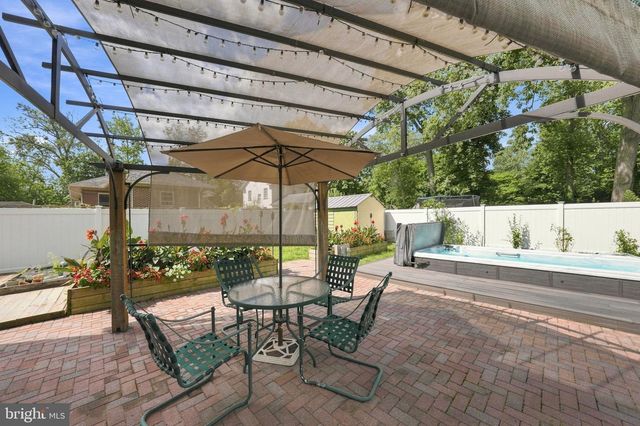 218 MAXWELL AVE., East Windsor, NJ 08520