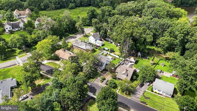 218 MAXWELL AVE., East Windsor, NJ 08520