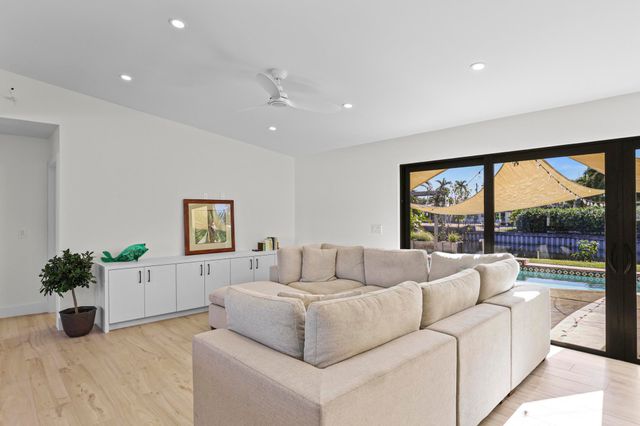 1510 Carandis Circle, Lake Clarke Shores, FL 33406