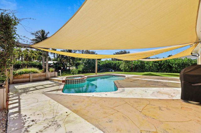 1510 Carandis Circle, Lake Clarke Shores, FL 33406