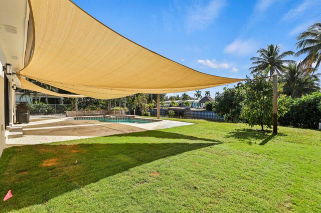 1510 Carandis Circle, Lake Clarke Shores, FL 33406