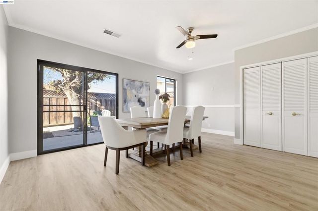 7060 Allegheny Dr, Dublin, CA 94568