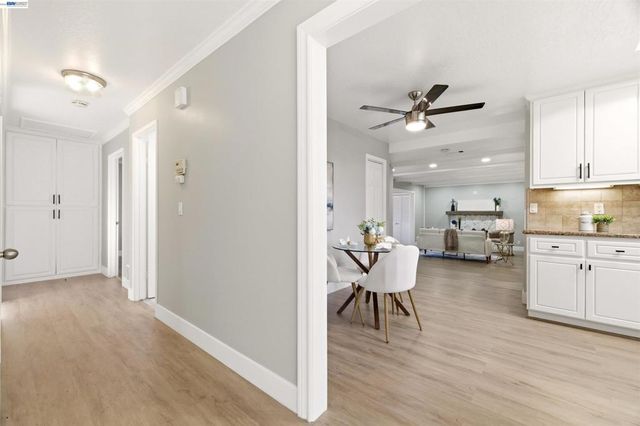 7060 Allegheny Dr, Dublin, CA 94568