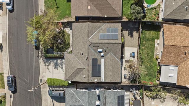 7060 Allegheny Dr, Dublin, CA 94568