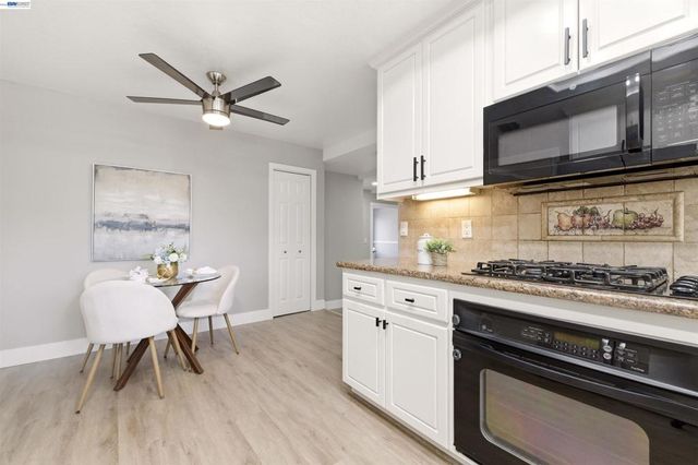 7060 Allegheny Dr, Dublin, CA 94568