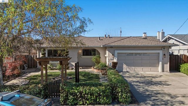 7060 Allegheny Dr, Dublin, CA 94568