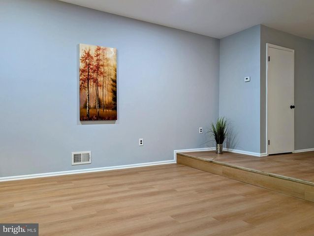 23 VIBURNUM, Lawrence Township, NJ 08648