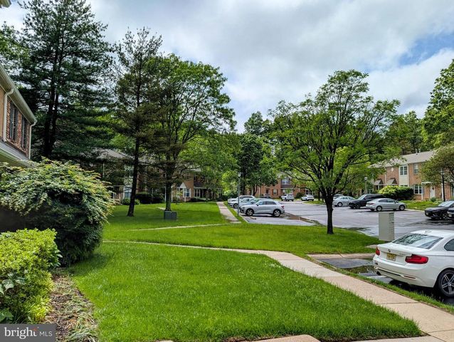 23 VIBURNUM, Lawrence Township, NJ 08648