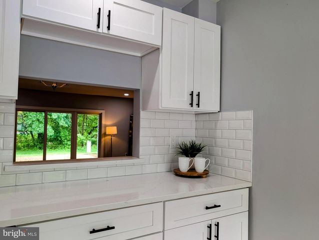 23 VIBURNUM, Lawrence Township, NJ 08648