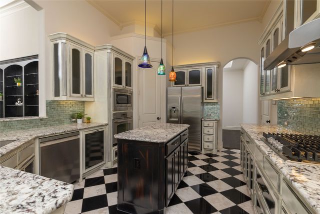 437 Monarch Hill Court, Keller, TX 76248