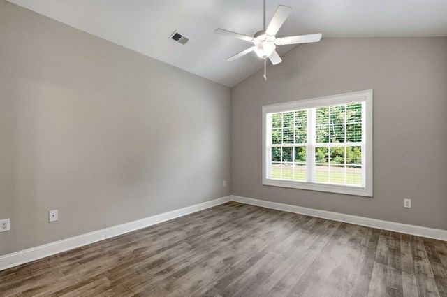160 Baylee Circle, Galivants Ferry, SC 29544
