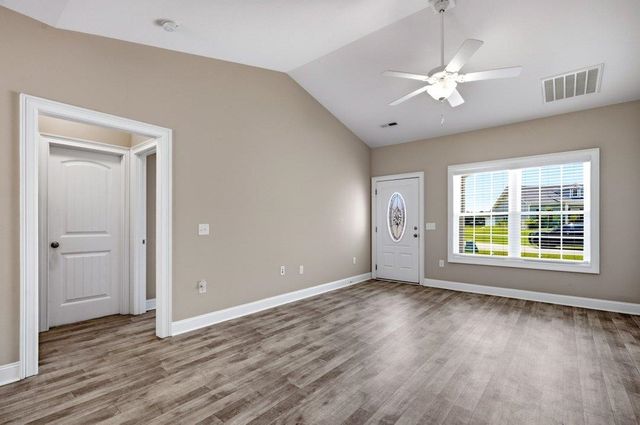 160 Baylee Circle, Galivants Ferry, SC 29544