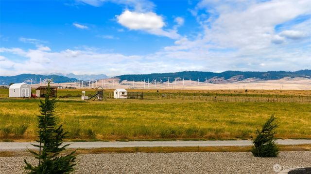 1510 Bitterbrush Drive, Ellensburg, WA 98926