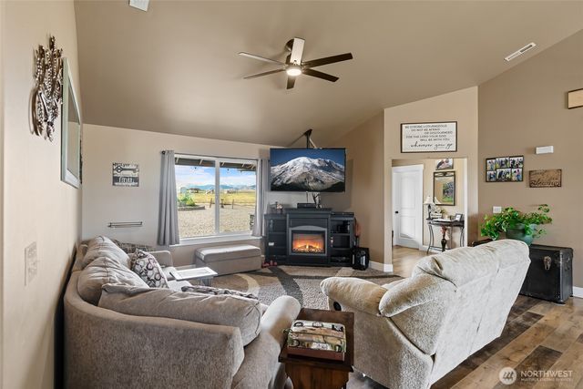 1510 Bitterbrush Drive, Ellensburg, WA 98926