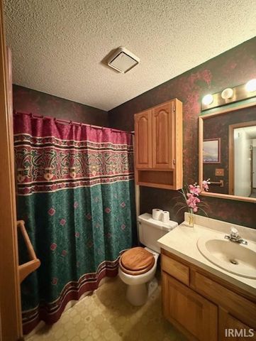 2605 S Weinbach Avenue, Evansville, IN 47714