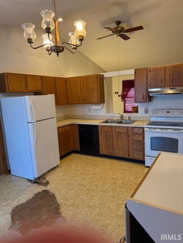 2605 S Weinbach Avenue, Evansville, IN 47714