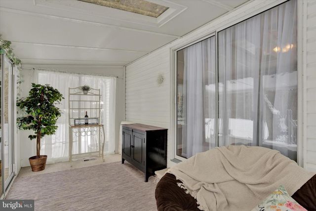 30 MEADOW RUN PL, Harrisburg, PA 17112