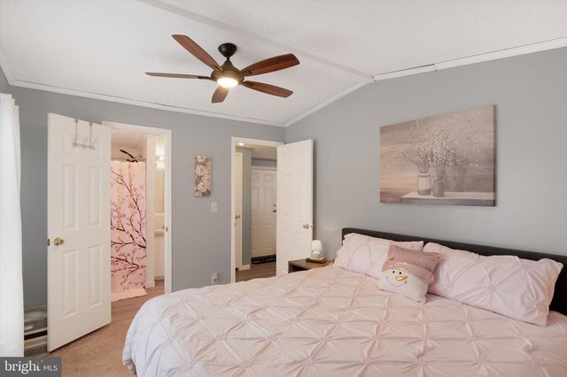 30 MEADOW RUN PL, Harrisburg, PA 17112