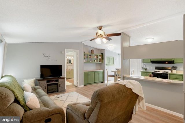 30 MEADOW RUN PL, Harrisburg, PA 17112