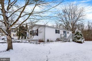 30 MEADOW RUN PL, Harrisburg, PA 17112