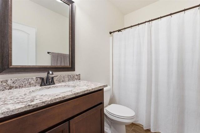 1800 Poeyfarre Drive, Lake Charles, LA 70611