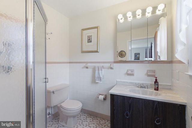 60 WHITMORE DR, Toms River, NJ 08757