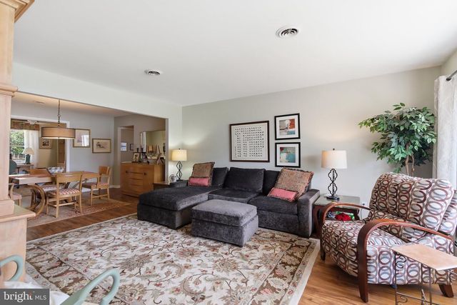 60 WHITMORE DR, Toms River, NJ 08757