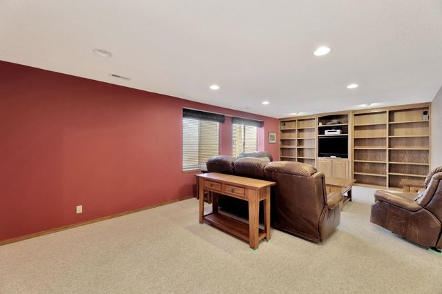 8124 E Greenbriar Court, Wichita, KS 67226