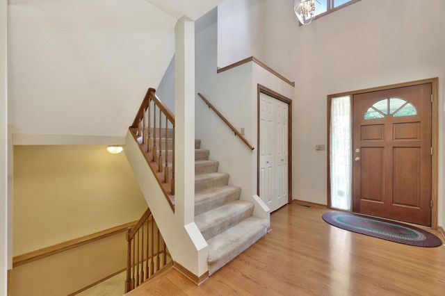 8124 E Greenbriar Court, Wichita, KS 67226